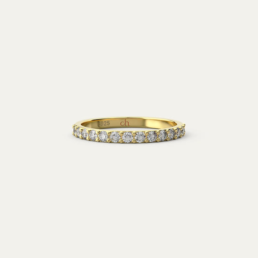 Goldmacher Mensa 18k gold pave moissanite ring
