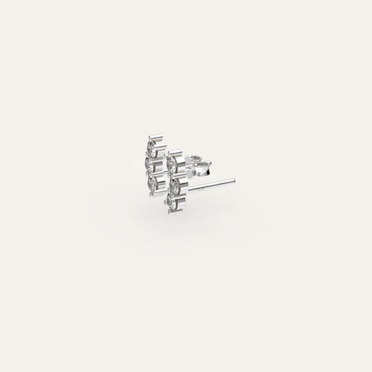 Goldmacher Orio 925 Silver Curved Ear Crawler Earrings – 6 Round Moissanite Stones (0.1ctw Total) for Modern, Stackable Elegance.